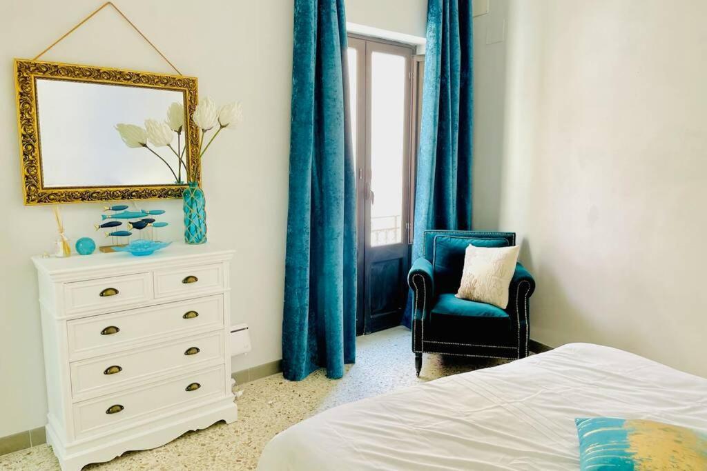 Trapani Centro Storico Apartment, Great Central Location! All New Furniture And Appliances! Экстерьер фото