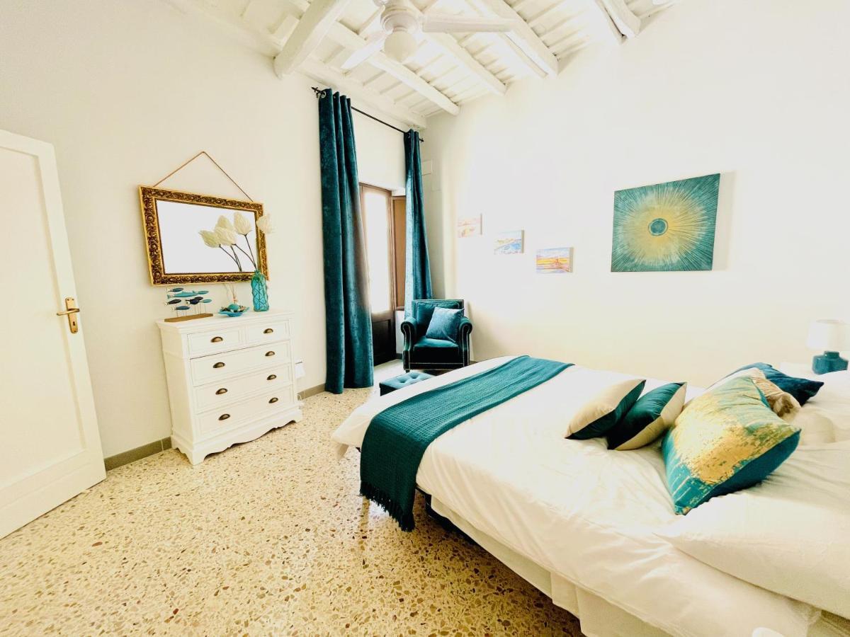 Trapani Centro Storico Apartment, Great Central Location! All New Furniture And Appliances! Экстерьер фото